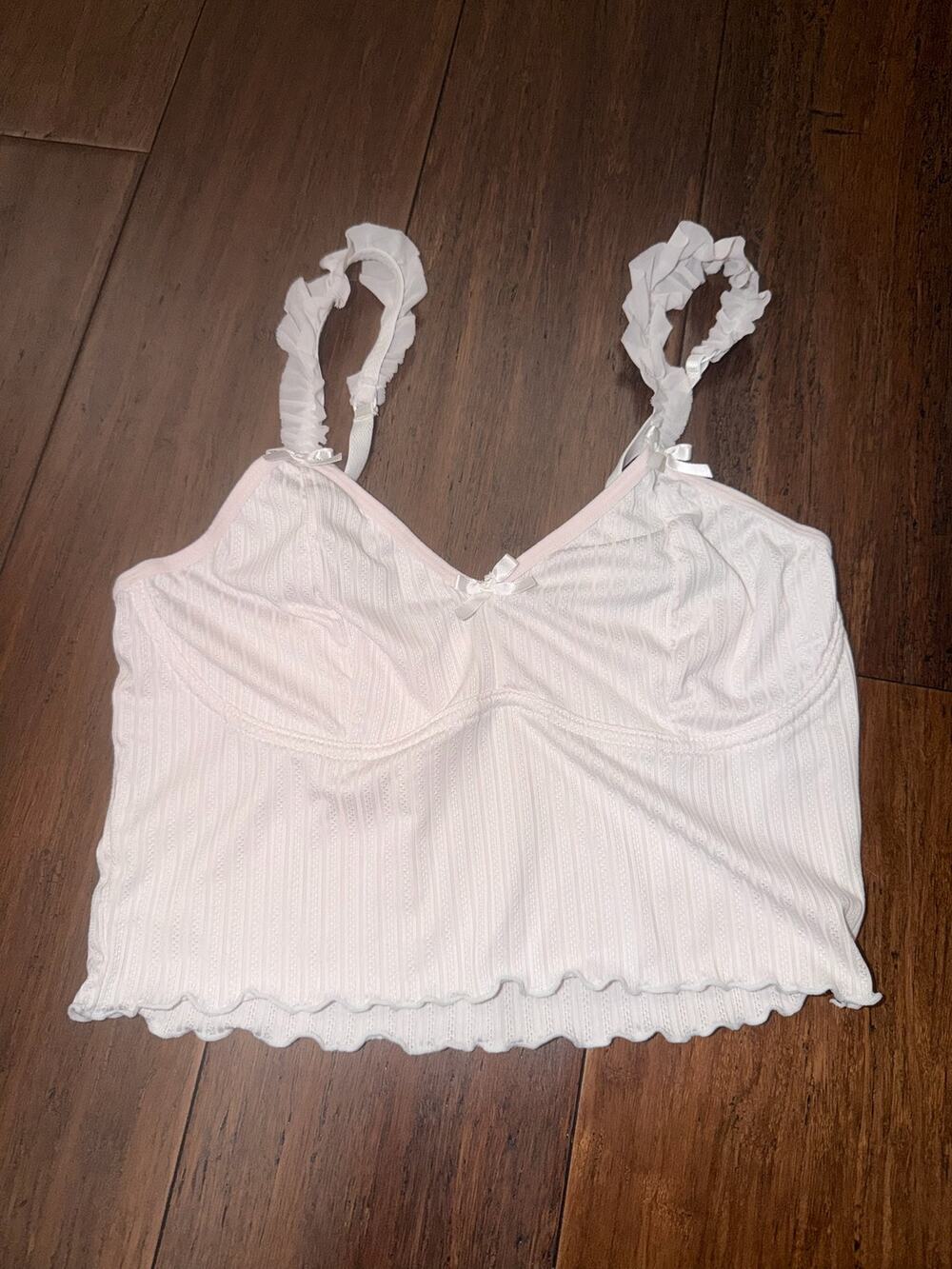 white ruffled camisole crop Top Small